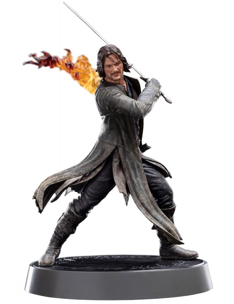 pre-order-the-lord-of-the-rings-figures-of-fandom-aragorn-28-cm-pvc-statue-