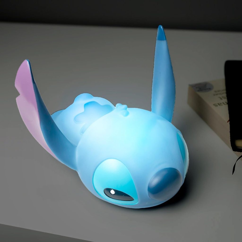 Φωτιστικό The Source Disney: Lilo & Stitch - Laying Down Stitch, 17 cm