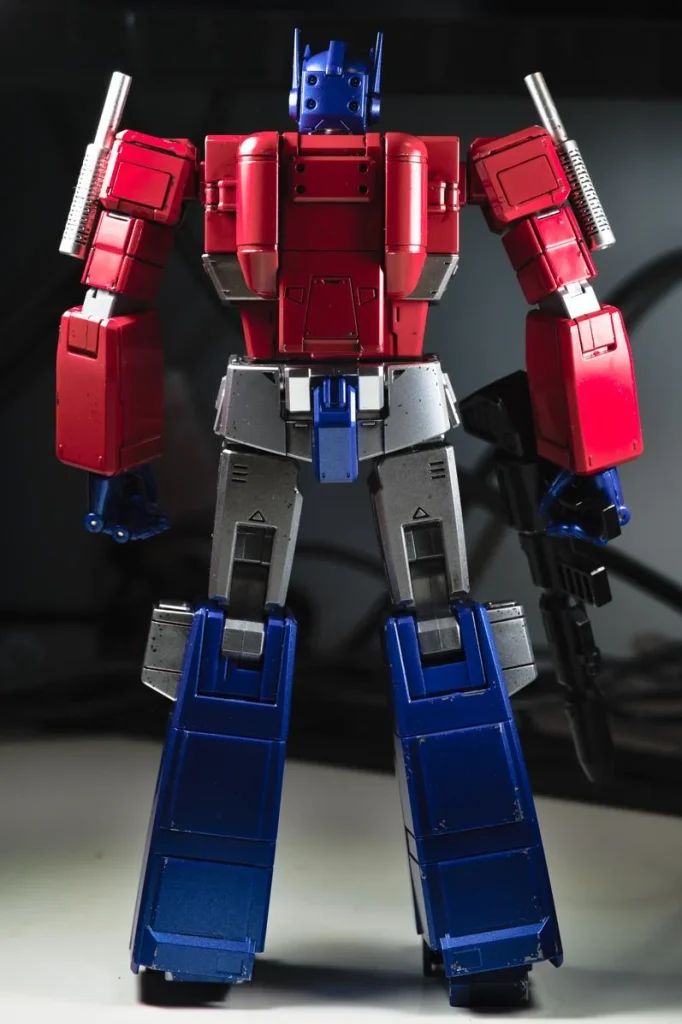 Transformers: Generation One AMK Pro Series Plastic Model Kit Optimus Prime 20 Cm