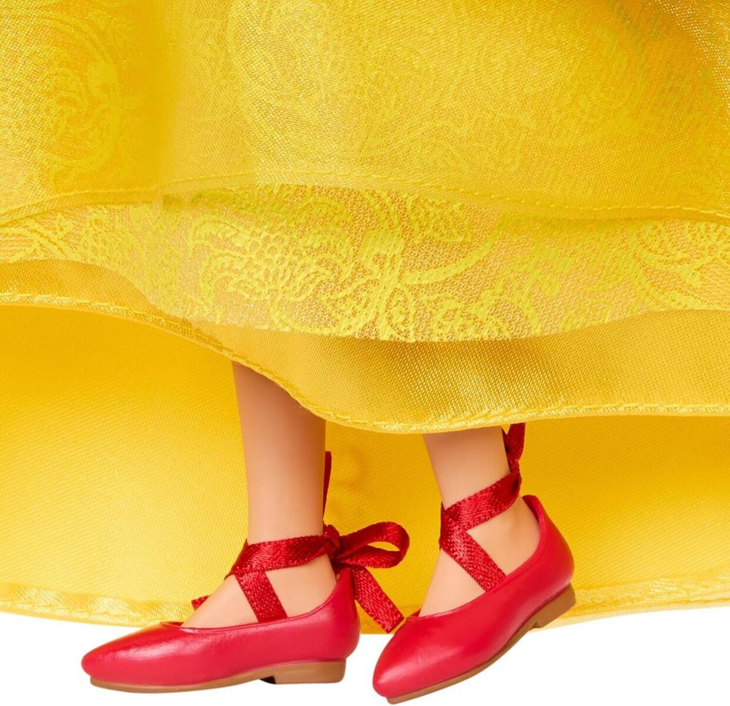 Disney Collector Snow White Collectible Fashion Doll