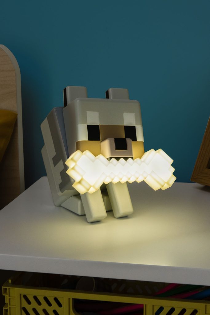 pp14761mcf_minecraft_wolf_globuddies_light_lifestyle_on