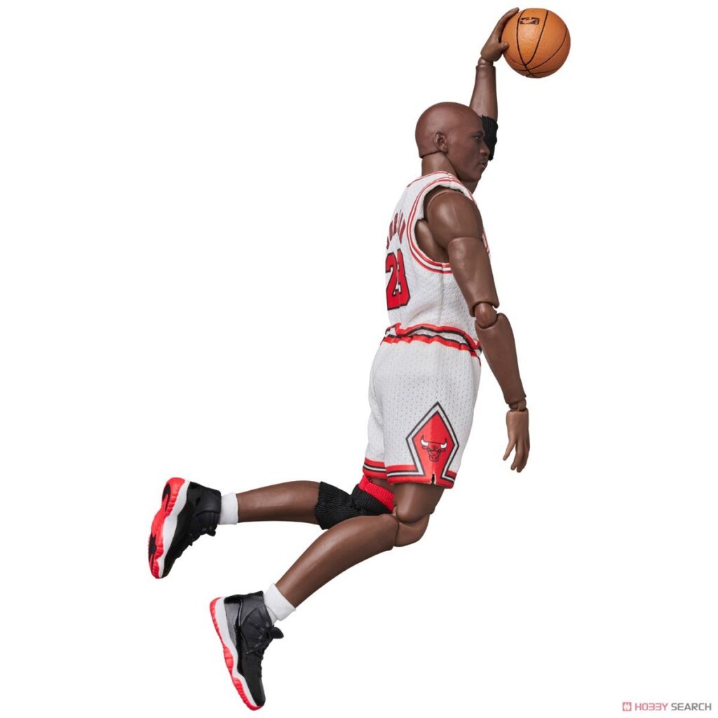 NBA MAFEX Michael Jordan (Chicago Bulls Home) Action Figure 17 cm
