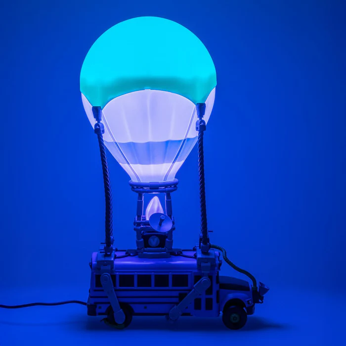 PP14504FO_Fortnite_Battle_Bus_Light_product_front_ON_4_square